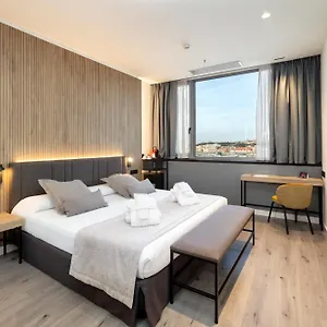 Hotell Alexandre Fira Congress